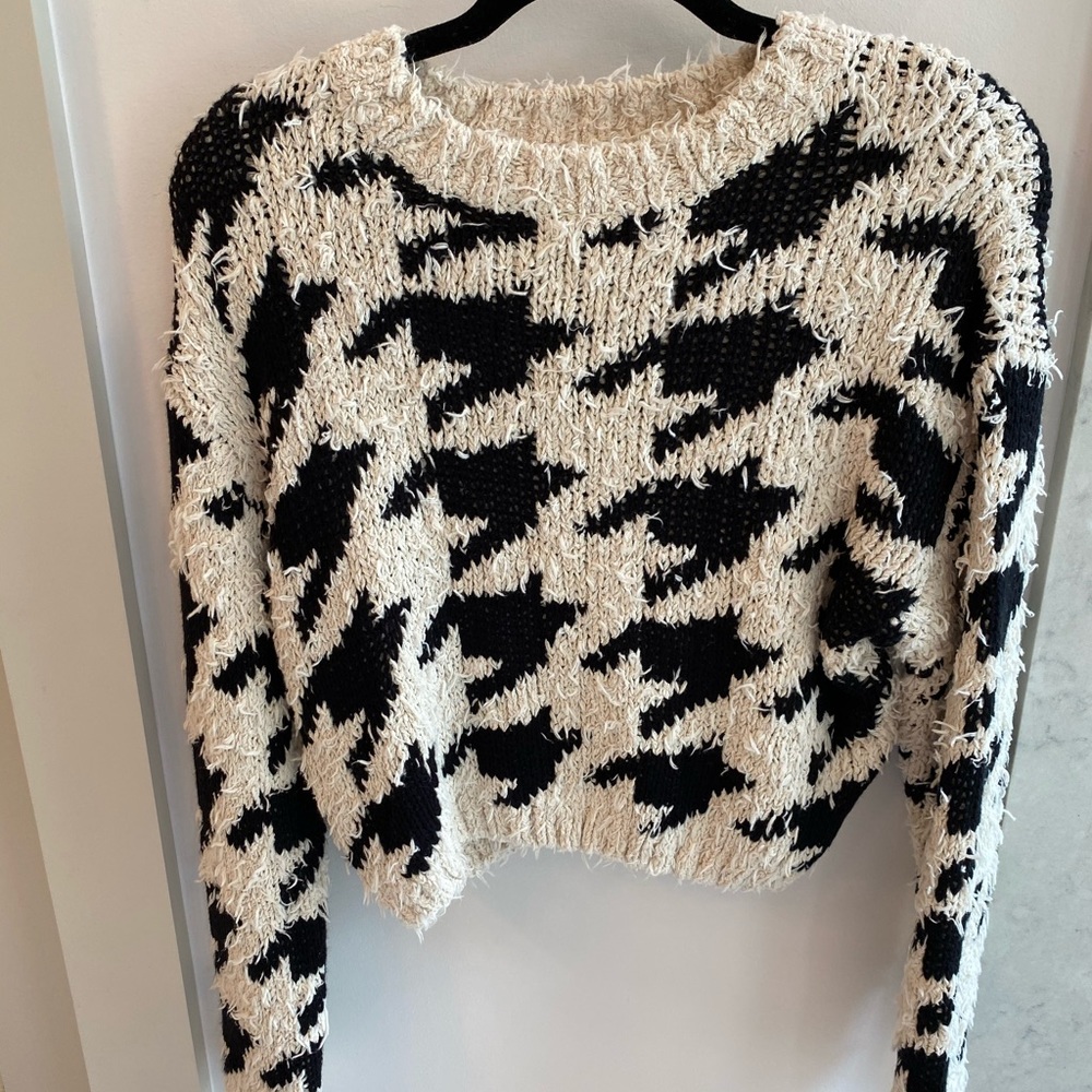 Houndstooth sweater